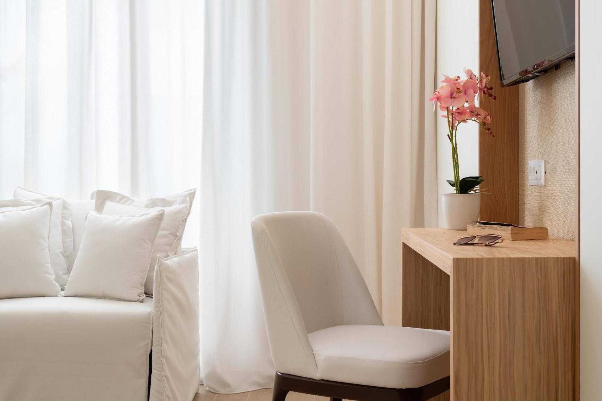 The 12Th City Hotel Rhodes City エクステリア 写真